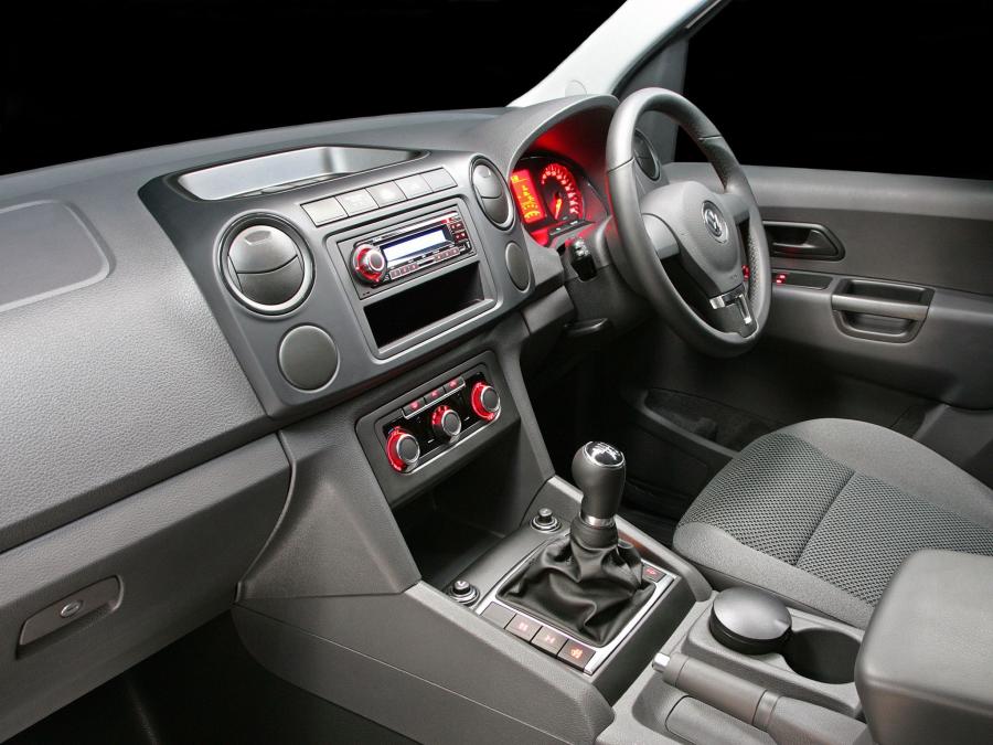  Volkswagen Amarok Single Cab Comfortline 2010 года  (ZA) (фото 11 из 12)